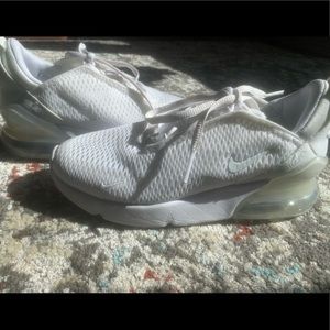 Nike air max 270 triple White kids!!🔥🔥